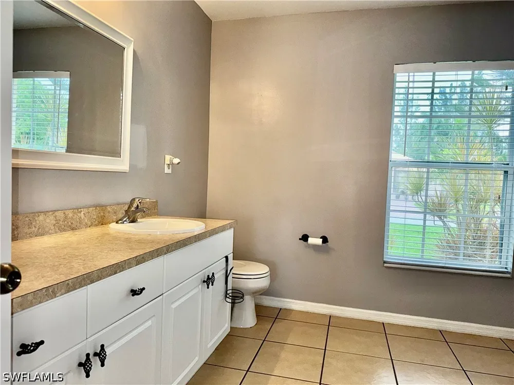 NE 19th Place Cape Coral, FL 33909