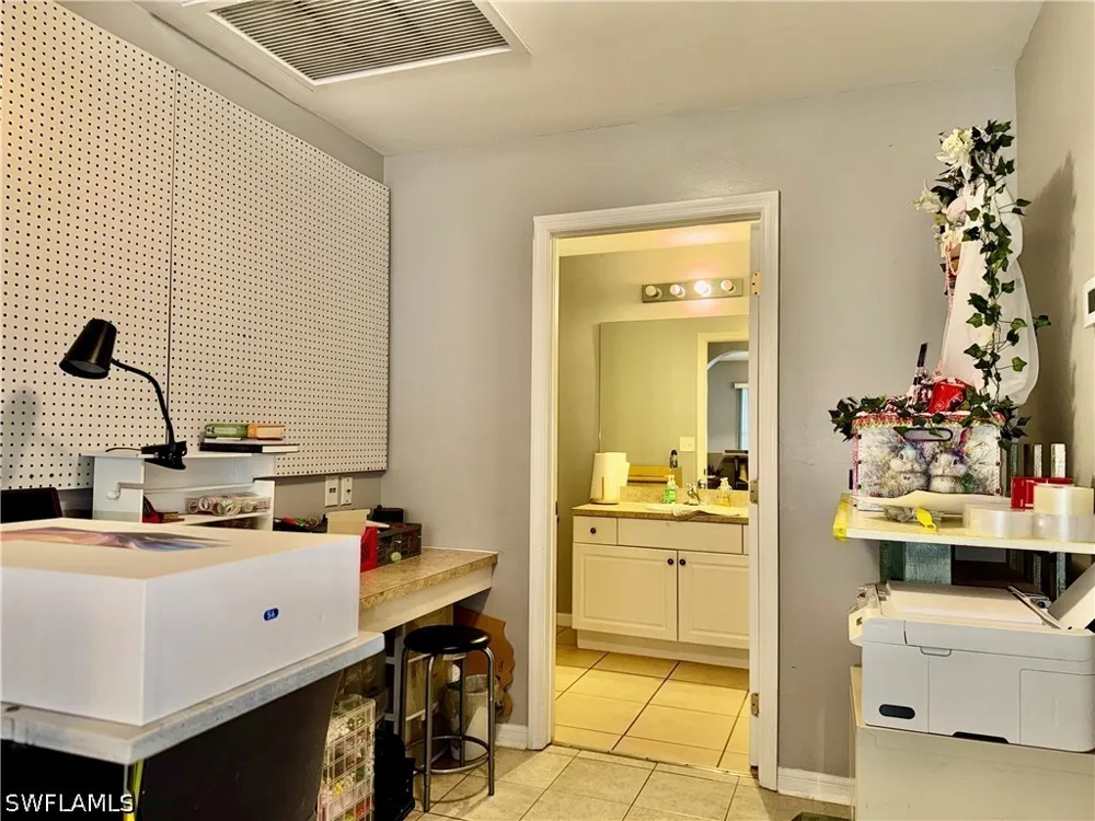 NE 19th Place Cape Coral, FL 33909