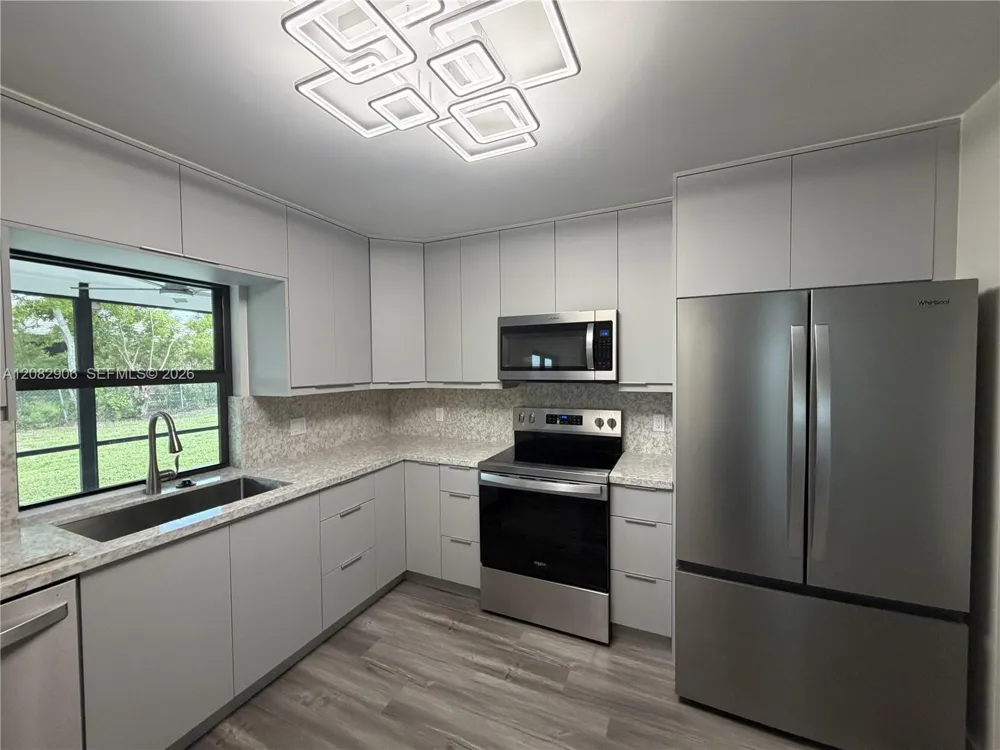 10431 NW 1st Ct Coral Springs, FL 33071