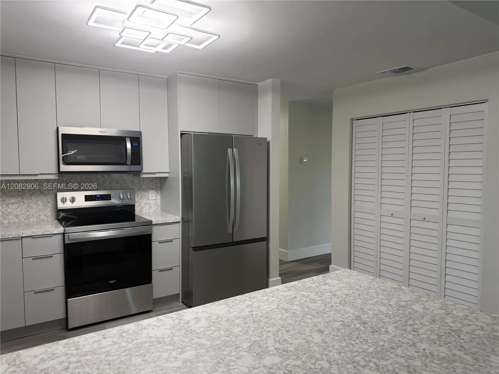 10431 NW 1st Ct Coral Springs, FL 33071