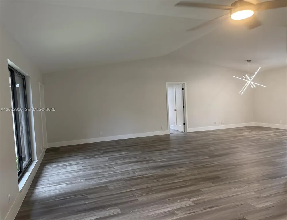 10431 NW 1st Ct Coral Springs, FL 33071