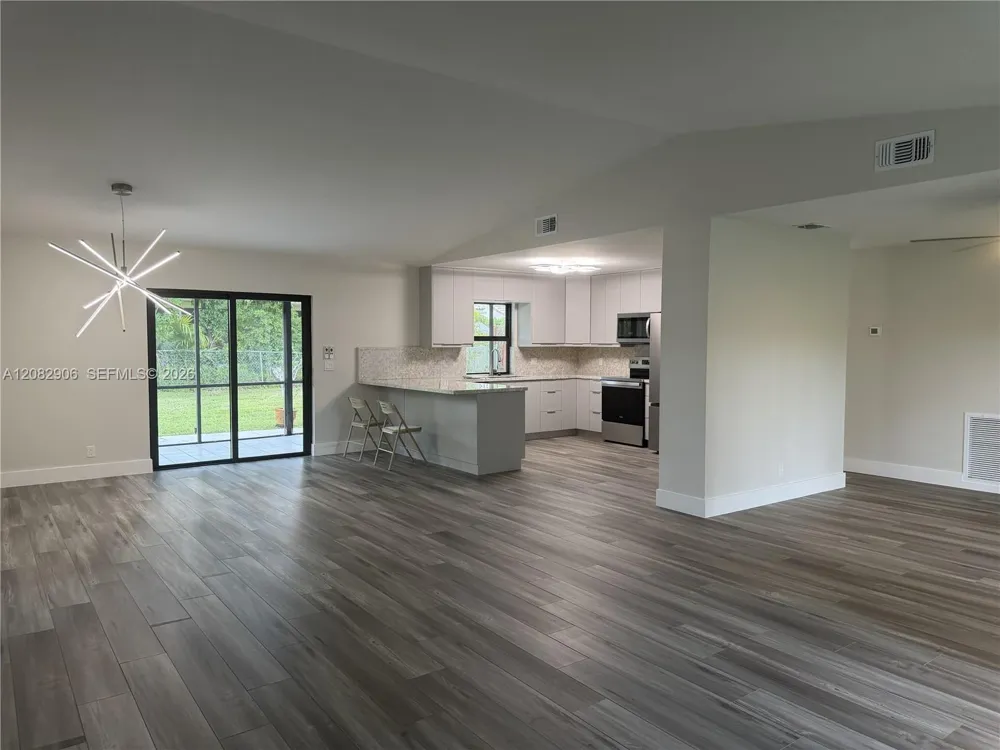 10431 NW 1st Ct Coral Springs, FL 33071