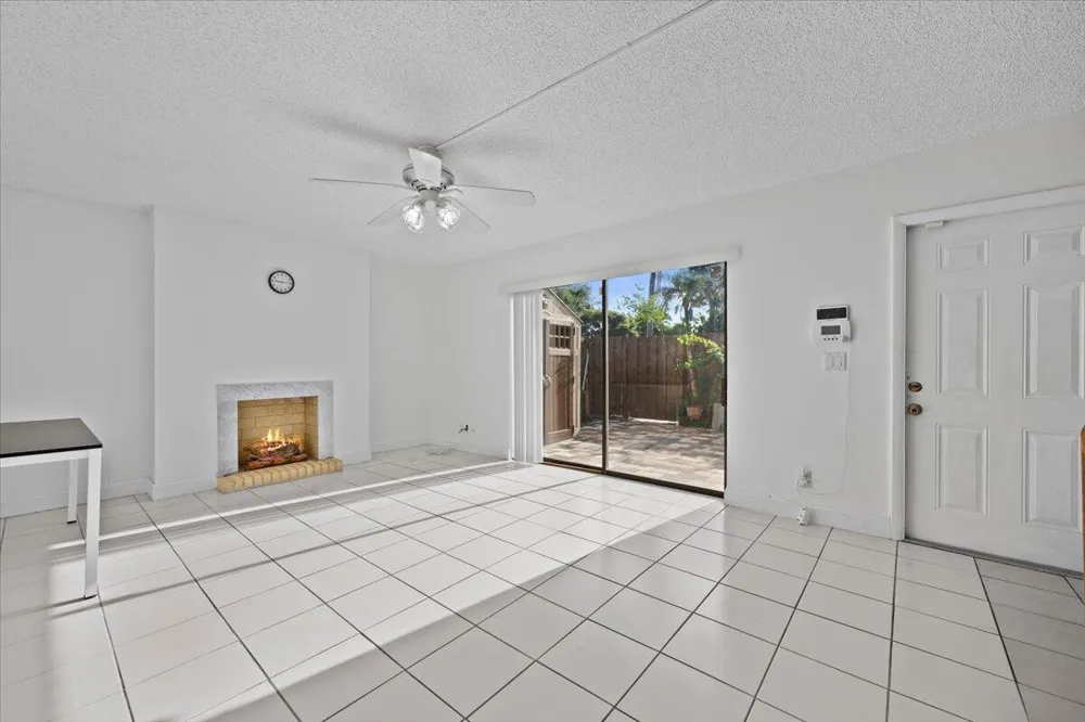 1560 FOREST LAKES CIRCLE #C West Palm Beach, FL 33406
