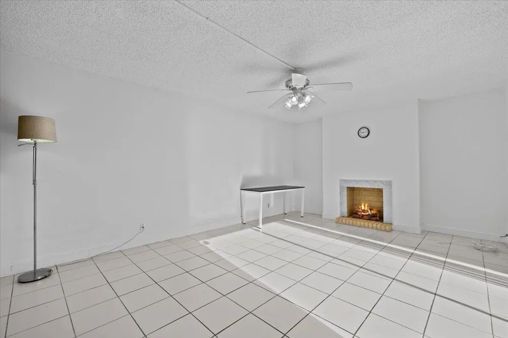 1560 FOREST LAKES CIRCLE #C West Palm Beach, FL 33406