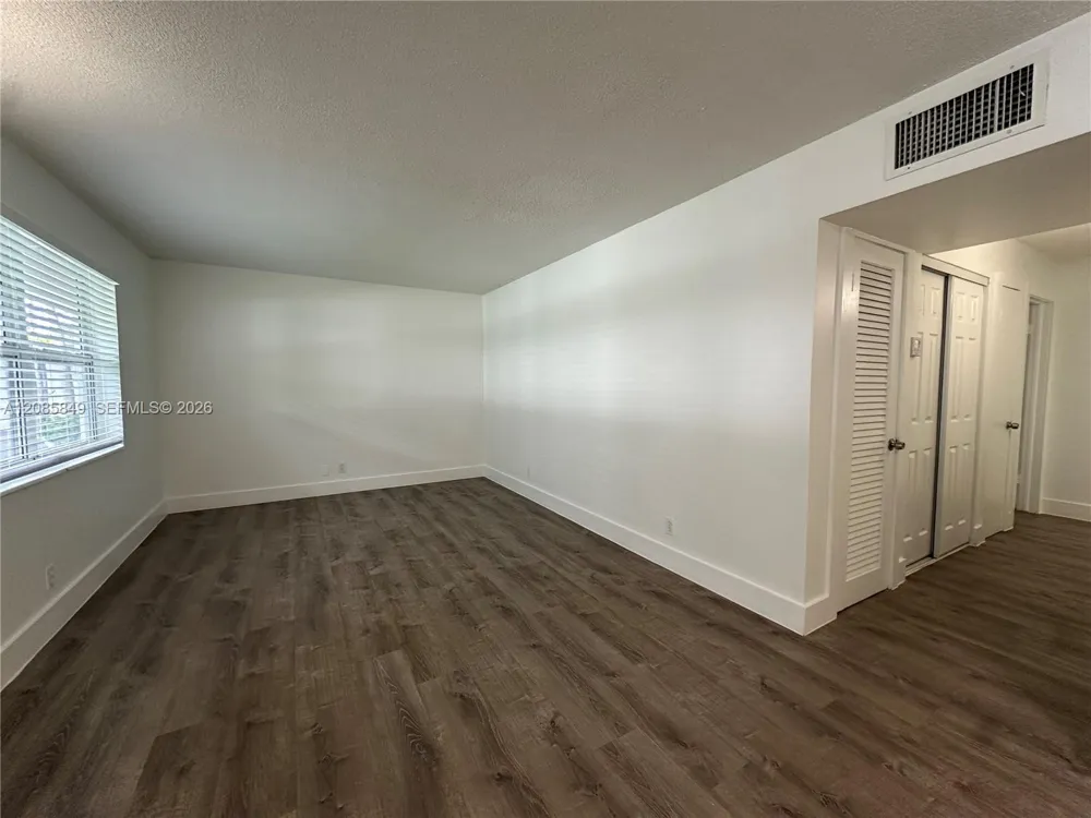 2500 Johnson St #8 Hollywood, FL 33020