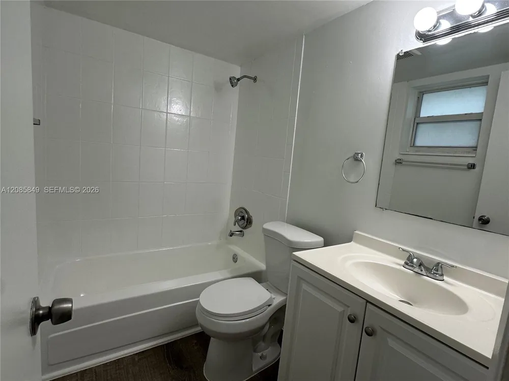 2500 Johnson St #8 Hollywood, FL 33020