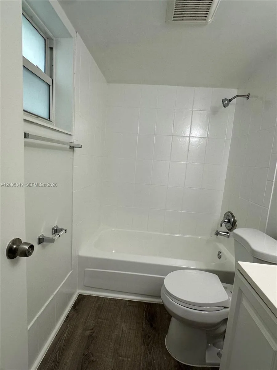 2500 Johnson St #8 Hollywood, FL 33020