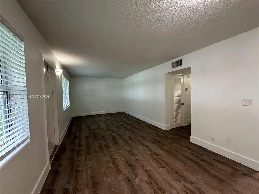 2500 Johnson St #8 Hollywood, FL 33020