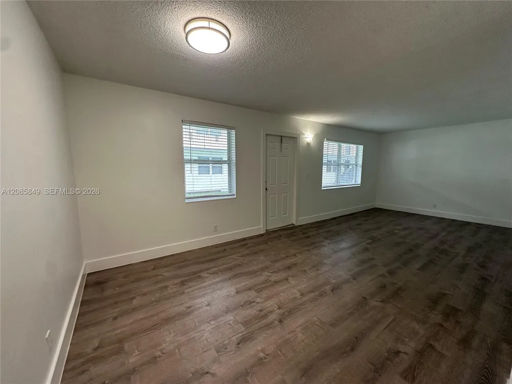 2500 Johnson St #8 Hollywood, FL 33020