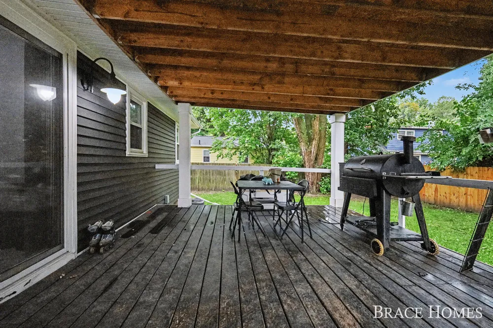 7575 Regal Avenue SE Grand Rapids, MI 49548