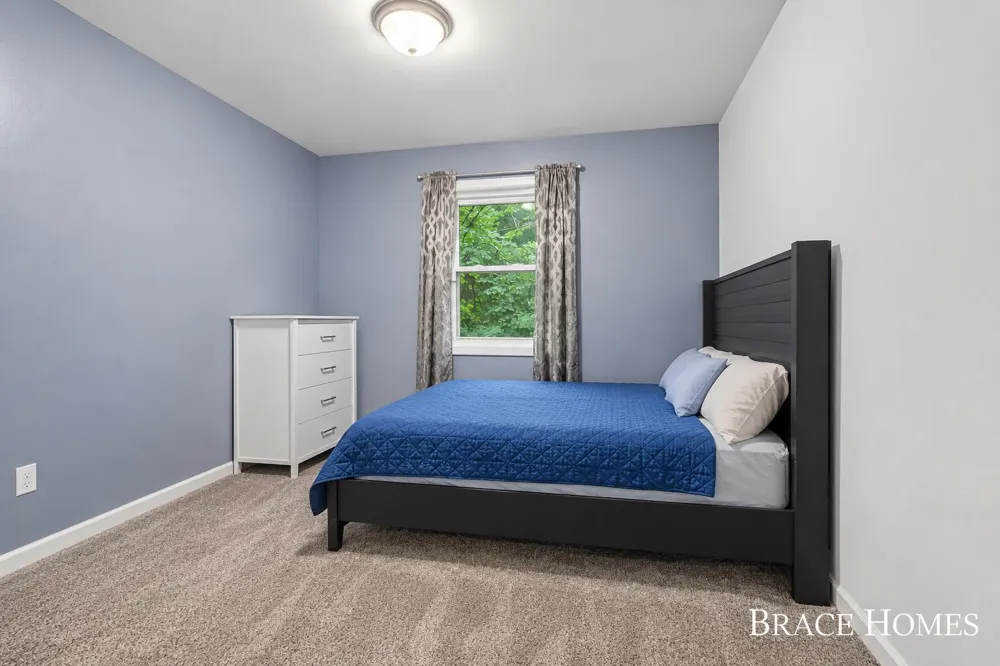 7575 Regal Avenue SE Grand Rapids, MI 49548
