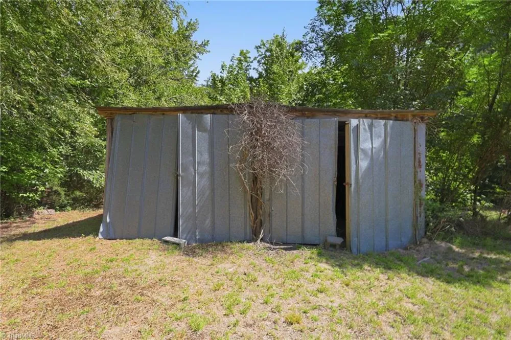 6848-B Nc Highway 87 S Graham, NC 27253
