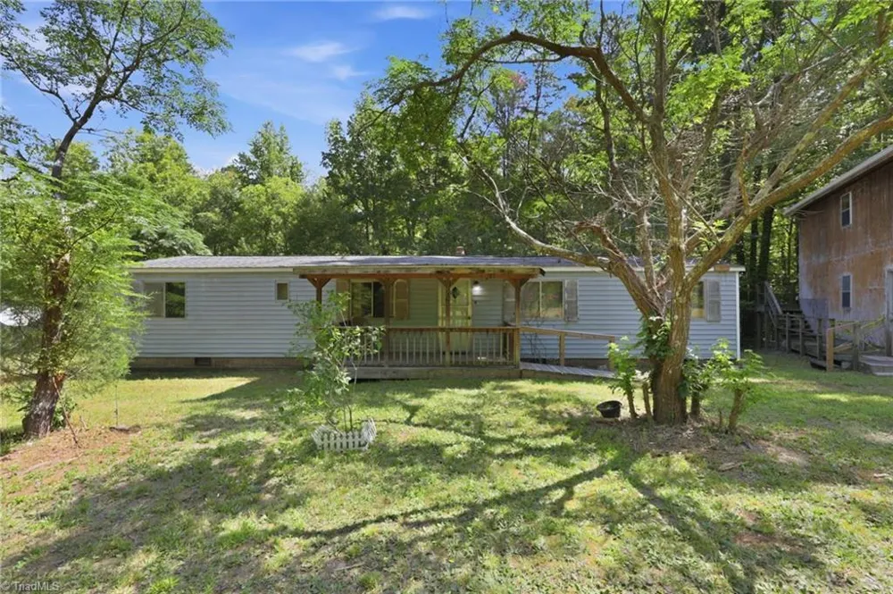 6848-B Nc Highway 87 S Graham, NC 27253