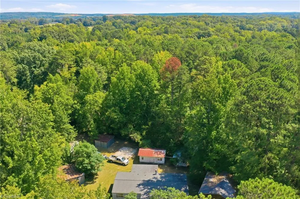 6848-B Nc Highway 87 S Graham, NC 27253