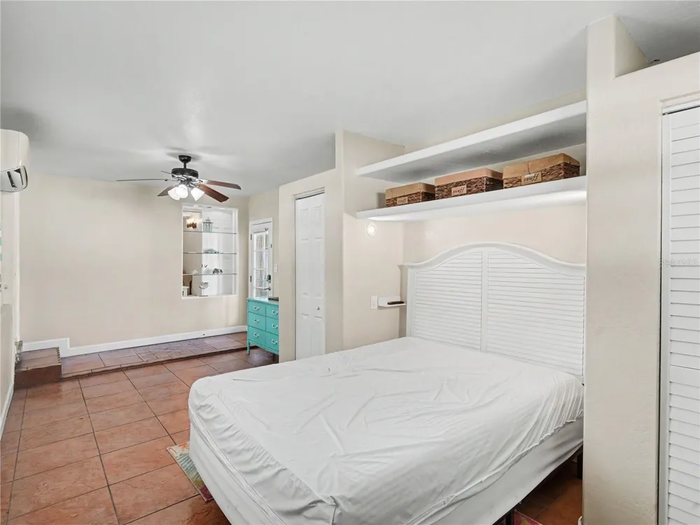 2547 BAHIA VISTA STREET Sarasota, FL 34239