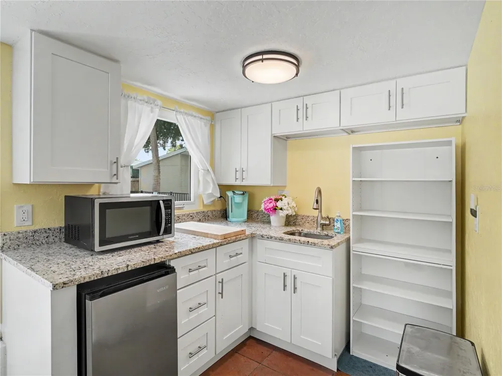 2547 BAHIA VISTA STREET Sarasota, FL 34239