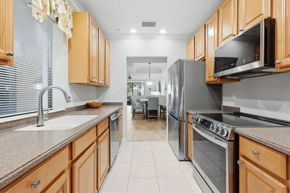 4239 OVERTURE CIRCLE Bradenton, FL 34209