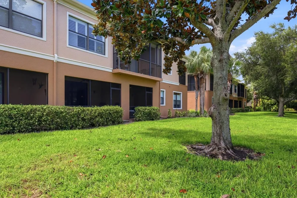 4239 OVERTURE CIRCLE Bradenton, FL 34209