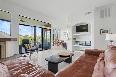 300 San Gabriel Village Boulevard #512