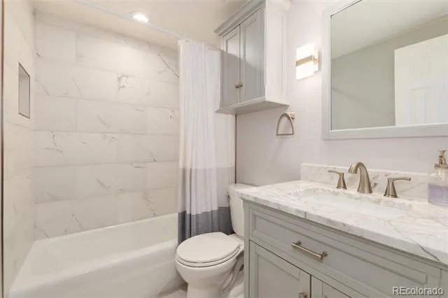 7664 S Race Street Centennial, CO 80122