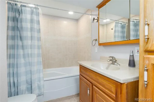 7664 S Race Street Centennial, CO 80122
