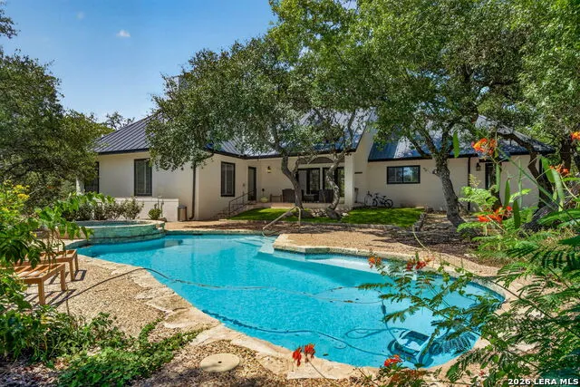 29440 RED BUD HL Fair Oaks Ranch, TX 78015