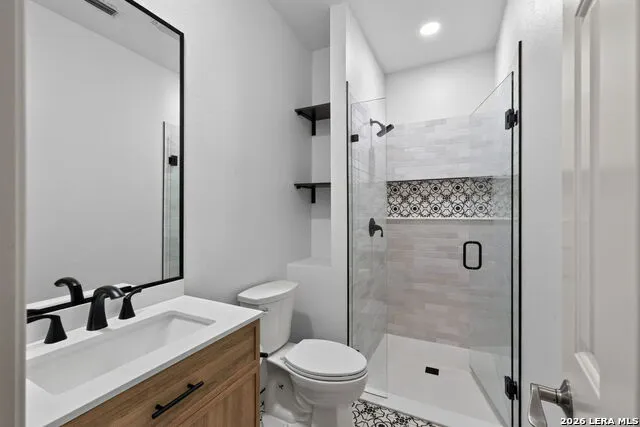 29440 RED BUD HL Fair Oaks Ranch, TX 78015