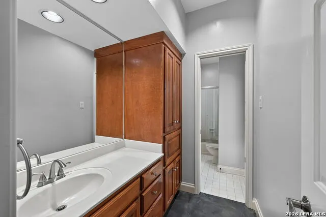 29440 RED BUD HL Fair Oaks Ranch, TX 78015