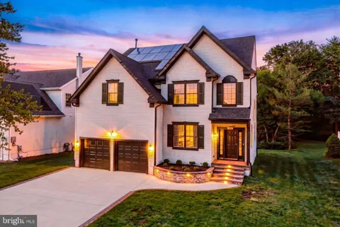 12 WOOD VIEW DRIVE