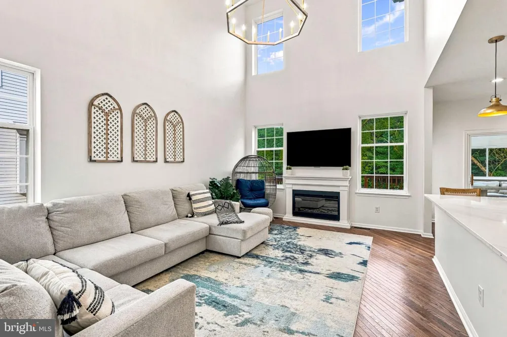 12 WOOD VIEW DRIVE Mount Laurel, NJ 08054