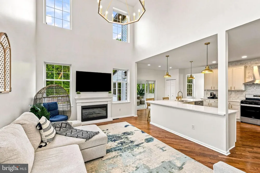 12 WOOD VIEW DRIVE Mount Laurel, NJ 08054