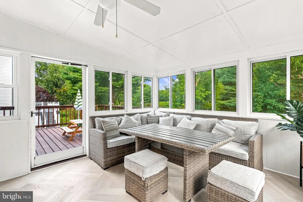 12 WOOD VIEW DRIVE Mount Laurel, NJ 08054