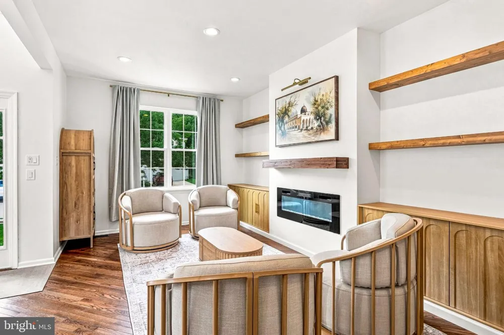 12 WOOD VIEW DRIVE Mount Laurel, NJ 08054