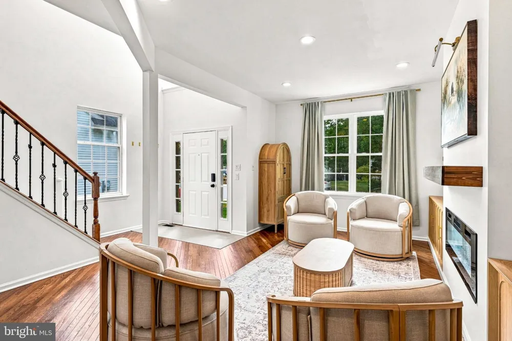 12 WOOD VIEW DRIVE Mount Laurel, NJ 08054