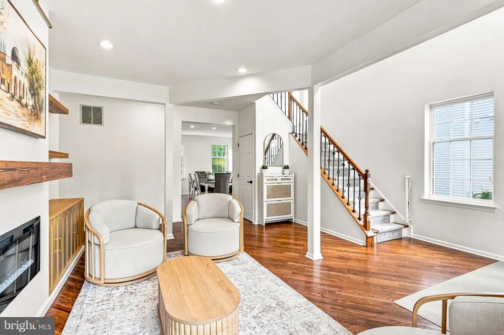 12 WOOD VIEW DRIVE Mount Laurel, NJ 08054