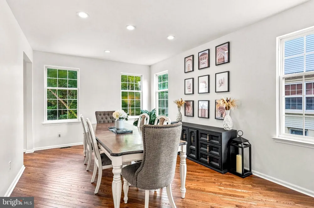 12 WOOD VIEW DRIVE Mount Laurel, NJ 08054