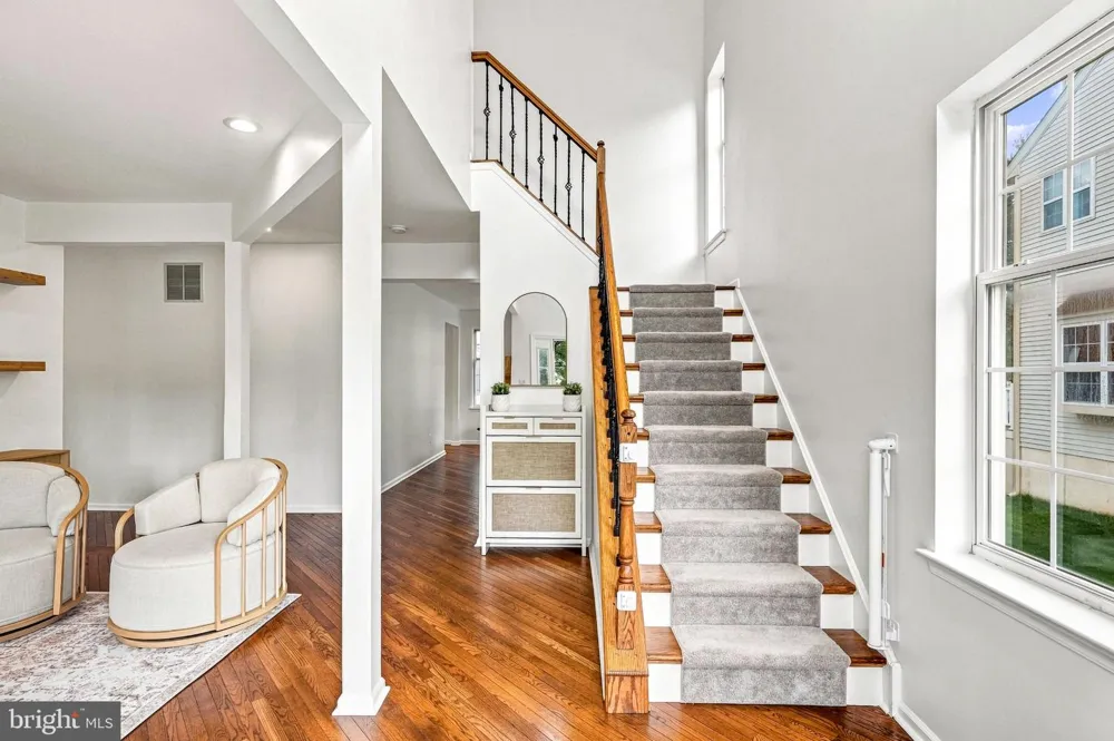 12 WOOD VIEW DRIVE Mount Laurel, NJ 08054
