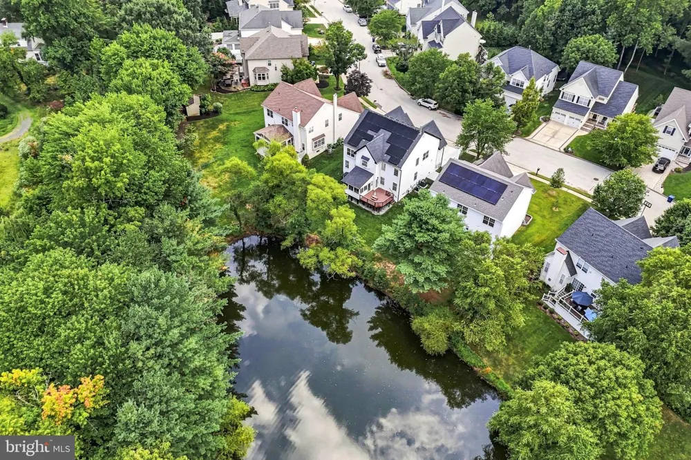 12 WOOD VIEW DRIVE Mount Laurel, NJ 08054