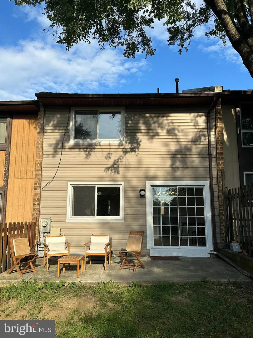 1605 NEW WINDSOR COURT Crofton, MD 21114