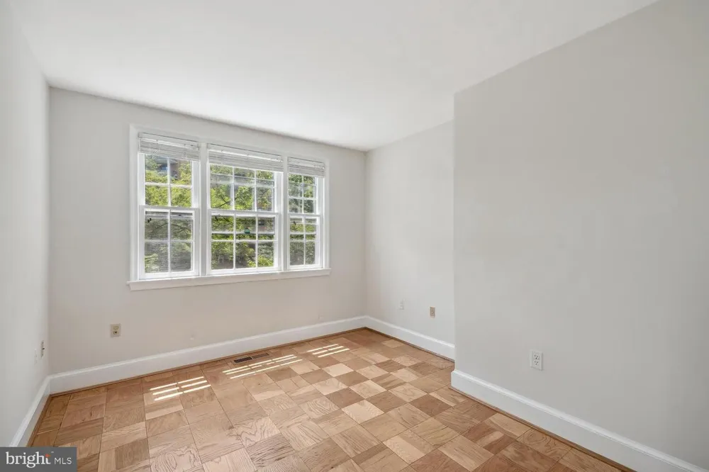 3231 SUTTON PLACE NW #A Washington, DC 20016