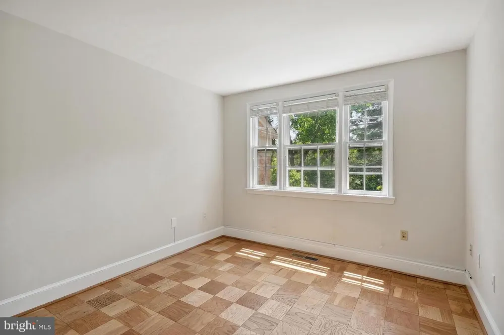 3231 SUTTON PLACE NW #A Washington, DC 20016