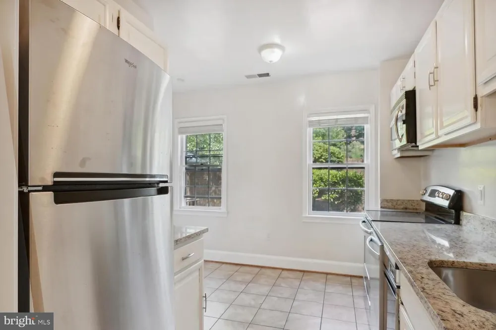 3231 SUTTON PLACE NW #A Washington, DC 20016