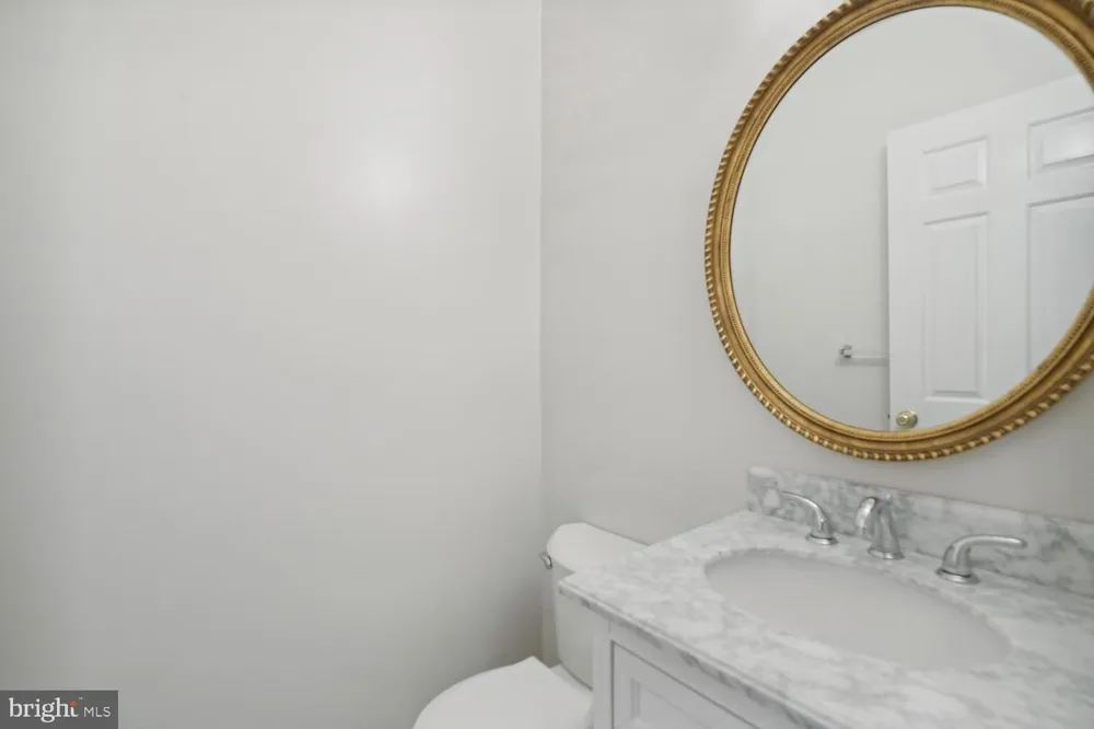 3231 SUTTON PLACE NW #A Washington, DC 20016