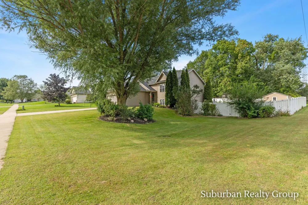 6379 Sheldon Drive Hudsonville, MI 49426