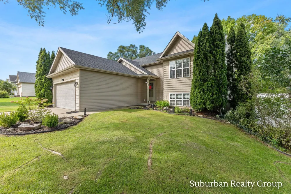 6379 Sheldon Drive Hudsonville, MI 49426