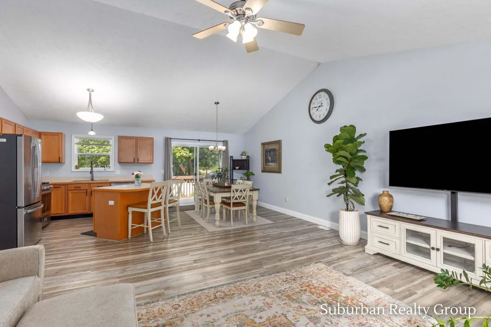 6379 Sheldon Drive Hudsonville, MI 49426