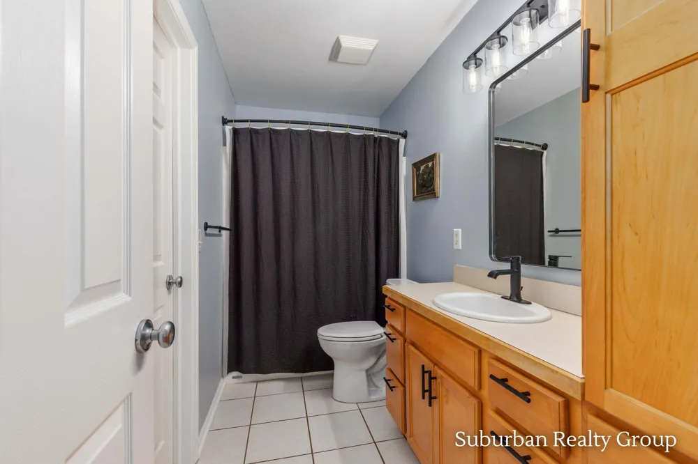 6379 Sheldon Drive Hudsonville, MI 49426