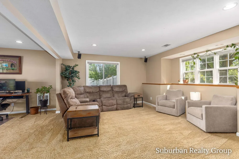 6379 Sheldon Drive Hudsonville, MI 49426