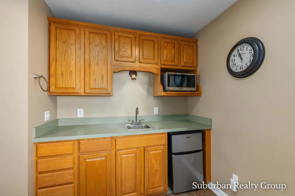 6379 Sheldon Drive Hudsonville, MI 49426