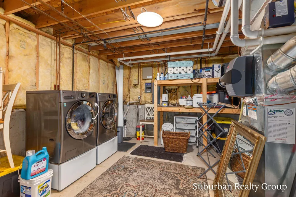 6379 Sheldon Drive Hudsonville, MI 49426